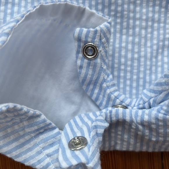 Crown & Ivy Seersucker Romper Blue And White Stripes Size 3 Months - Picture 4 of 6